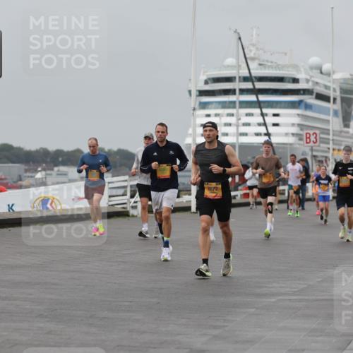 13.09.2026 - Kiel Lauf Andreas Tolksdorf http://msf.ph/oto/10454612 13.09.2026 11:54:42 Kiellinie 4, 8007, 8872, 3 meine-sportfotos.de