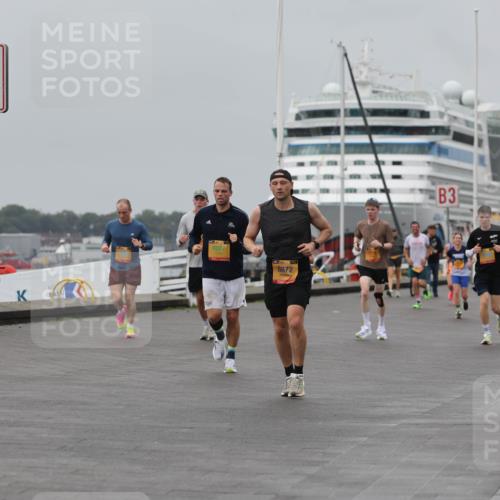 13.09.2026 - Kiel Lauf Andreas Tolksdorf http://msf.ph/oto/10454621 13.09.2026 11:54:42 Kiellinie 4, 8007, 8872, 3 meine-sportfotos.de