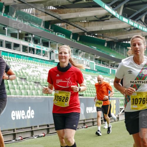 13.09.2026 - 21. swb-Marathon Bremen Michael Burmester http://msf.ph/oto/10454642 13.09.2026 10:32:32 Laufen im Stadion 10067, 10078, 10146, 10166, 10184, 10203, 10211, 10222, 10226, 10243, 10246, 10249, 10255, 10256, 10284, 10300, 10322, 10365, 10372, 10374, 10379, 10383, 10394, 10408, 10410, 10443, 10471, 10478, 10479, 10486, 10494, 10503, 10517, 10518, 10529, 10540, 10543, 10550, 10555, 10565, 10577, 10579, 10589, 10608, 10610, 10626, 10631, 10646, 10670, 10675, 10684, 10685, 10690, 10703, 10704, 10707, 10708, 10721, 10725, 10728, 10745, 10749, 10771, 10794 meine-sportfotos.de