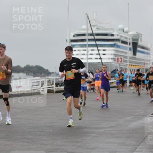 13.09.2026 - Kiel Lauf Andreas Tolksdorf http://msf.ph/oto/10454733 13.09.2026 11:54:47 Kiellinie 4, 7374, 3 meine-sportfotos.de