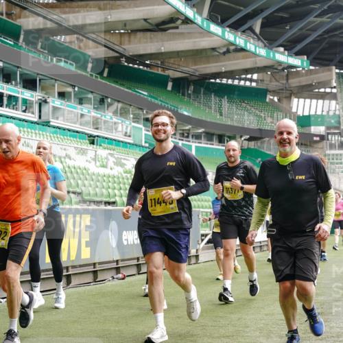 13.09.2026 - 21. swb-Marathon Bremen Michael Burmester http://msf.ph/oto/10454740 13.09.2026 10:32:34 Laufen im Stadion 10067, 10078, 10146, 10166, 10184, 10203, 10211, 10222, 10226, 10243, 10246, 10249, 10255, 10256, 10284, 10300, 10322, 10365, 10372, 10374, 10379, 10383, 10394, 10408, 10410, 10443, 10471, 10478, 10479, 10486, 10494, 10503, 10517, 10518, 10529, 10530, 10540, 10543, 10550, 10555, 10565, 10577, 10579, 10589, 10608, 10610, 10626, 10631, 10646, 10670, 10675, 10684, 10685, 10690, 10703, 10704, 10707, 10708, 10721, 10725, 10728, 10745, 10749, 10750, 10771, 10794 meine-sportfotos.de