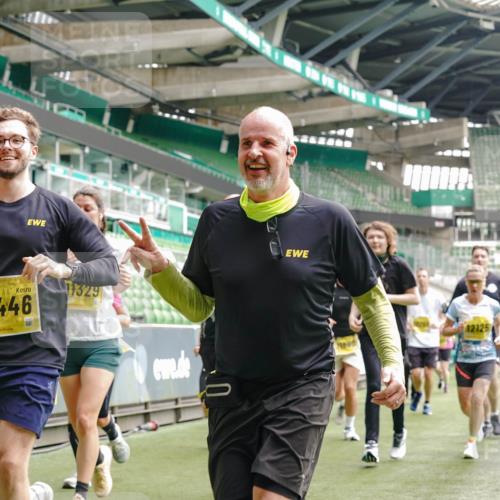 13.09.2026 - 21. swb-Marathon Bremen Michael Burmester http://msf.ph/oto/10454819 13.09.2026 10:32:35 Laufen im Stadion 10067, 10078, 10146, 10166, 10184, 10203, 10211, 10222, 10226, 10243, 10246, 10249, 10255, 10256, 10300, 10322, 10365, 10372, 10374, 10379, 10383, 10394, 10408, 10410, 10443, 10471, 10478, 10479, 10486, 10494, 10503, 10517, 10518, 10529, 10530, 10540, 10543, 10550, 10555, 10565, 10579, 10589, 10608, 10610, 10626, 10631, 10646, 10670, 10675, 10684, 10690, 10703, 10704, 10707, 10708, 10721, 10725, 10728, 10745, 10749, 10750, 10771, 10794 meine-sportfotos.de
