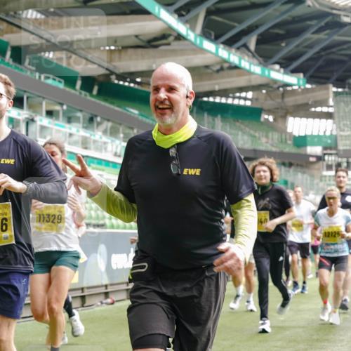 13.09.2026 - 21. swb-Marathon Bremen Michael Burmester http://msf.ph/oto/10454838 13.09.2026 10:32:35 Laufen im Stadion 10067, 10078, 10146, 10166, 10184, 10203, 10211, 10222, 10226, 10243, 10246, 10249, 10255, 10256, 10300, 10322, 10365, 10372, 10374, 10379, 10383, 10394, 10408, 10410, 10443, 10471, 10478, 10479, 10486, 10494, 10503, 10517, 10518, 10529, 10530, 10540, 10543, 10550, 10555, 10565, 10579, 10589, 10608, 10610, 10626, 10631, 10646, 10670, 10675, 10684, 10690, 10703, 10704, 10707, 10708, 10721, 10725, 10728, 10745, 10749, 10750, 10771, 10794 meine-sportfotos.de