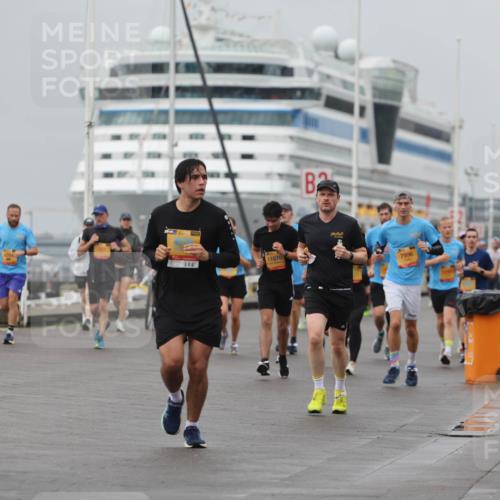 13.09.2026 - Kiel Lauf Andreas Tolksdorf http://msf.ph/oto/10454888 13.09.2026 11:54:53 Kiellinie 200, 11676, 2, 7996 meine-sportfotos.de