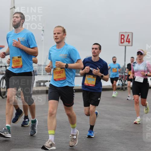 13.09.2026 - Kiel Lauf Andreas Tolksdorf http://msf.ph/oto/10454951 13.09.2026 11:55:05 Kiellinie 3586, 38, 10967, 4, 39, 10824, 4 meine-sportfotos.de