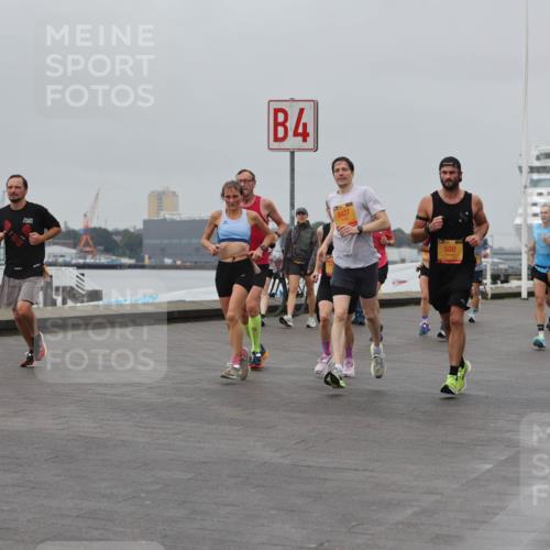 13.09.2026 - Kiel Lauf Andreas Tolksdorf http://msf.ph/oto/10455008 13.09.2026 11:55:13 Kiellinie 4, 8427, 500, 11492, 11180 meine-sportfotos.de