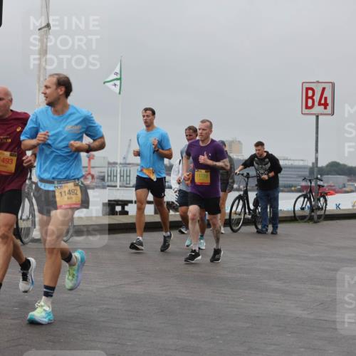 13.09.2026 - Kiel Lauf Andreas Tolksdorf http://msf.ph/oto/10455124 13.09.2026 11:55:19 Kiellinie 42, 195, 11493, 11492, 11728, 4 meine-sportfotos.de
