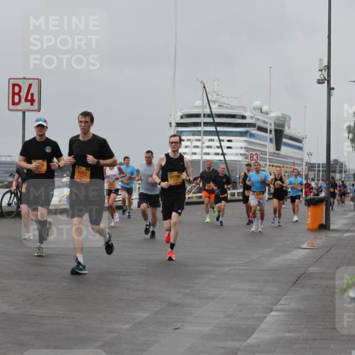 13.09.2026 - Kiel Lauf Andreas Tolksdorf http://msf.ph/oto/10455204 13.09.2026 11:55:22 Kiellinie 3789, 4, 9482, 11799, 3 meine-sportfotos.de