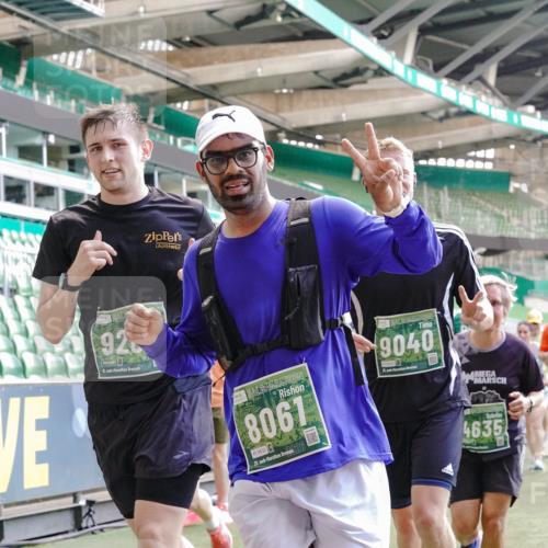 13.09.2026 - 21. swb-Marathon Bremen Michael Burmester http://msf.ph/oto/10455363 13.09.2026 13:10:56 Laufen im Stadion 164, 265, 373, 391, 448, 581, 703, 869, 984, 1180, 1738, 1855, 1867, 1894, 1936, 1952, 1967, 2202, 2232, 2268, 2281, 2284, 2299, 2330, 2333, 2339, 2342, 2353, 2432, 2443, 2525, 2530, 2531, 2553, 2573, 2589, 2594, 2654, 2659, 2669, 2682, 2714, 2717, 2784, 2785, 2804, 2819, 2822, 2836, 2907, 2920, 2932, 2976, 3026, 3027, 3032, 3063, 3082, 3086, 3089, 3122, 3159, 3174, 3207, 3208, 3291, 3328, 3333, 3352, 3370, 3398, 3409, 3410, 3470, 3549, 3769, 551 meine-sportfotos.de