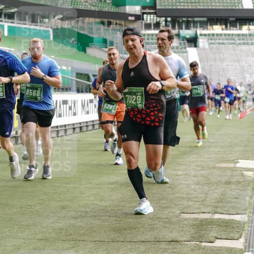 13.09.2026 - 21. swb-Marathon Bremen Michael Burmester http://msf.ph/oto/10455393 13.09.2026 12:52:54 Laufen im Stadion 102, 107, 145, 235, 313, 376, 541, 560, 615, 616, 683, 696, 734, 740, 755, 792, 863, 982, 985, 987, 1033, 1043, 1056, 1207, 1232, 1252, 1297, 1433, 1445, 1492, 1528, 1542, 1646, 1664, 1704, 1707, 1814, 1955, 2007, 2008, 2043, 2203, 2280, 2350, 2362, 2401, 2422, 2447, 2454, 2480, 2498, 2759, 2767, 2820, 2847, 2858, 2997, 3085, 3149, 3236, 3336, 3362, 3448, 3566, 3830, 3899, 3988, 4165, 4283, 4429, 4475, 4571, 4573, 4605, 4895, 5079, 5152, 5168, 5379 meine-sportfotos.de