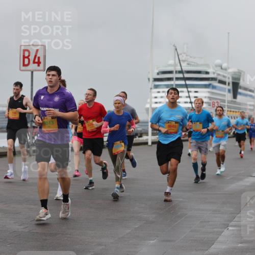 13.09.2026 - Kiel Lauf Andreas Tolksdorf http://msf.ph/oto/10455397 13.09.2026 11:55:48 Kiellinie 4, 1, 39, 8513, 526, 8649, 3 meine-sportfotos.de