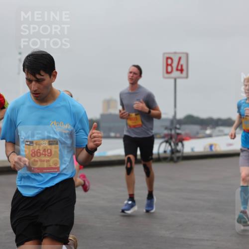 13.09.2026 - Kiel Lauf Andreas Tolksdorf http://msf.ph/oto/10455450 13.09.2026 11:55:51 Kiellinie 4, 48, 8965, 8649, 4 meine-sportfotos.de