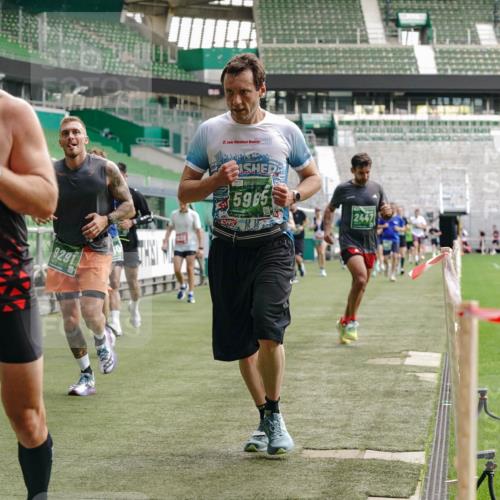 13.09.2026 - 21. swb-Marathon Bremen Michael Burmester http://msf.ph/oto/10455451 13.09.2026 12:52:55 Laufen im Stadion 102, 107, 145, 235, 313, 376, 541, 560, 615, 616, 683, 696, 734, 740, 755, 792, 863, 982, 985, 987, 1033, 1043, 1056, 1207, 1232, 1252, 1297, 1433, 1445, 1492, 1528, 1542, 1646, 1664, 1704, 1707, 1814, 1955, 2007, 2008, 2043, 2203, 2280, 2350, 2362, 2401, 2422, 2447, 2454, 2480, 2498, 2759, 2767, 2820, 2847, 2858, 2997, 3085, 3149, 3236, 3336, 3362, 3448, 3566, 3830, 3899, 3988, 4165, 4283, 4429, 4475, 4571, 4573, 4605, 4895, 5079, 5152, 5168, 5379 meine-sportfotos.de