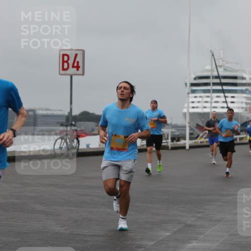 13.09.2026 - Kiel Lauf Andreas Tolksdorf http://msf.ph/oto/10455493 13.09.2026 11:55:53 Kiellinie 4, 39, 3 meine-sportfotos.de