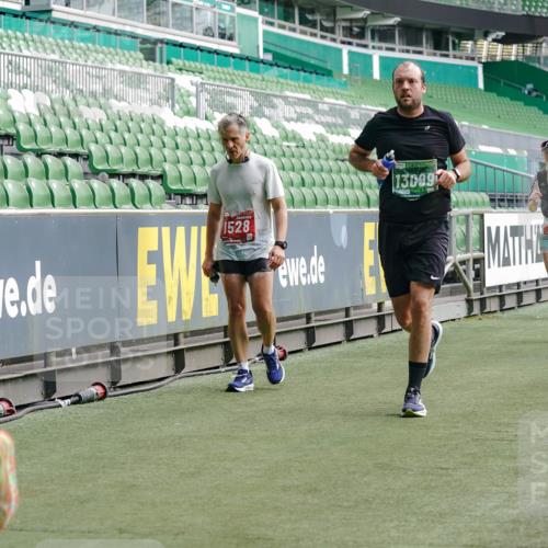 13.09.2026 - 21. swb-Marathon Bremen Michael Burmester http://msf.ph/oto/10455665 13.09.2026 12:53:05 Laufen im Stadion 102, 107, 145, 235, 313, 376, 541, 560, 615, 616, 675, 683, 696, 734, 740, 755, 792, 863, 982, 985, 987, 1033, 1043, 1056, 1207, 1232, 1252, 1297, 1433, 1445, 1492, 1528, 1542, 1646, 1664, 1704, 1707, 1814, 1955, 2007, 2008, 2043, 2055, 2203, 2280, 2350, 2362, 2401, 2422, 2454, 2480, 2498, 2623, 2767, 2820, 2847, 2858, 2997, 3085, 3149, 3236, 3336, 3362, 3448, 3566, 3830, 3899, 3988, 4283, 4429, 4475, 4573, 4605, 5152, 5379 meine-sportfotos.de