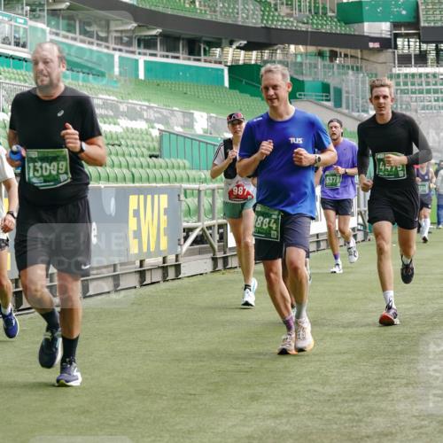 13.09.2026 - 21. swb-Marathon Bremen Michael Burmester http://msf.ph/oto/10455687 13.09.2026 12:53:06 Laufen im Stadion 102, 107, 145, 235, 313, 376, 472, 541, 560, 615, 616, 675, 683, 696, 734, 740, 755, 792, 863, 982, 985, 987, 1033, 1043, 1056, 1207, 1232, 1252, 1297, 1433, 1445, 1492, 1528, 1542, 1646, 1664, 1704, 1707, 1814, 1955, 2007, 2008, 2043, 2055, 2203, 2280, 2350, 2362, 2401, 2422, 2454, 2480, 2498, 2623, 2767, 2820, 2847, 2858, 2997, 3085, 3149, 3236, 3336, 3362, 3413, 3448, 3566, 3830, 3899, 3988, 4283, 4429, 4475, 4573, 4605, 5152, 5379 meine-sportfotos.de