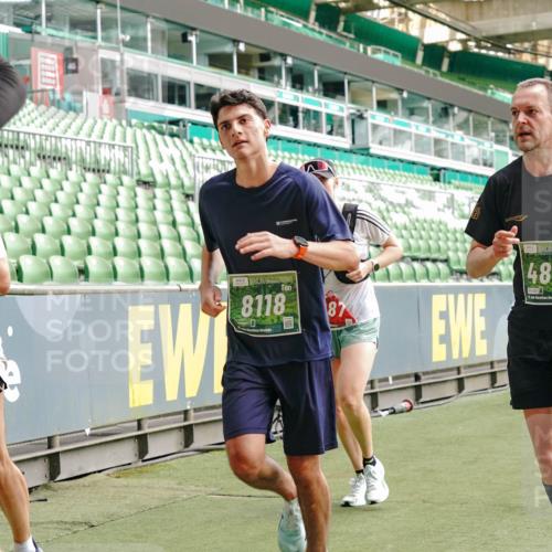 13.09.2026 - 21. swb-Marathon Bremen Michael Burmester http://msf.ph/oto/10455800 13.09.2026 12:53:09 Laufen im Stadion 102, 107, 145, 235, 313, 376, 472, 541, 560, 615, 616, 675, 683, 696, 734, 740, 755, 792, 863, 982, 985, 987, 1033, 1043, 1056, 1076, 1207, 1232, 1252, 1297, 1433, 1445, 1468, 1492, 1528, 1542, 1646, 1664, 1704, 1707, 1814, 1955, 2007, 2008, 2043, 2055, 2203, 2280, 2350, 2362, 2401, 2422, 2454, 2480, 2498, 2623, 2767, 2820, 2847, 2858, 2997, 3085, 3149, 3236, 3336, 3362, 3413, 3448, 3566, 3830, 3899, 3988, 4283, 4475, 4573, 4605, 5152 meine-sportfotos.de