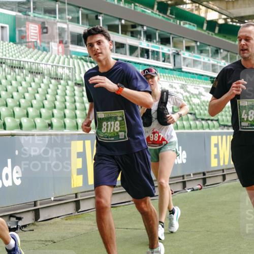 13.09.2026 - 21. swb-Marathon Bremen Michael Burmester http://msf.ph/oto/10455808 13.09.2026 12:53:09 Laufen im Stadion 102, 107, 145, 235, 313, 376, 472, 541, 560, 615, 616, 675, 683, 696, 734, 740, 755, 792, 863, 982, 985, 987, 1033, 1043, 1056, 1076, 1207, 1232, 1252, 1297, 1433, 1445, 1468, 1492, 1528, 1542, 1646, 1664, 1704, 1707, 1814, 1955, 2007, 2008, 2043, 2055, 2203, 2280, 2350, 2362, 2401, 2422, 2454, 2480, 2498, 2623, 2767, 2820, 2847, 2858, 2997, 3085, 3149, 3236, 3336, 3362, 3413, 3448, 3566, 3830, 3899, 3988, 4283, 4475, 4573, 4605, 5152 meine-sportfotos.de