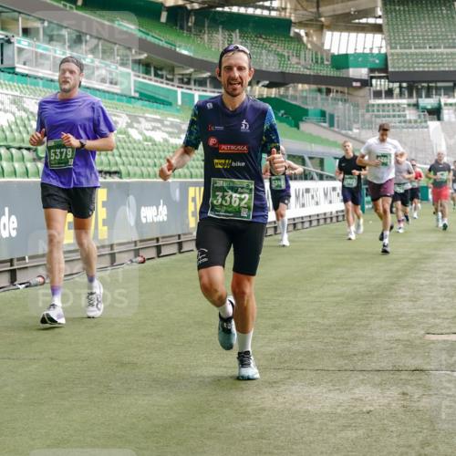 13.09.2026 - 21. swb-Marathon Bremen Michael Burmester http://msf.ph/oto/10455850 13.09.2026 12:53:10 Laufen im Stadion 102, 107, 145, 235, 313, 376, 472, 541, 560, 615, 616, 675, 683, 696, 740, 755, 792, 816, 863, 982, 985, 987, 1033, 1056, 1076, 1207, 1232, 1252, 1297, 1419, 1433, 1445, 1468, 1492, 1528, 1542, 1551, 1646, 1664, 1704, 1707, 1814, 1955, 2007, 2008, 2043, 2055, 2203, 2280, 2350, 2362, 2401, 2422, 2454, 2480, 2498, 2623, 2767, 2820, 2847, 2858, 2997, 3085, 3149, 3236, 3336, 3362, 3413, 3448, 3566, 3830, 3899, 3988, 4283, 4475, 4573, 4605, 5152 meine-sportfotos.de