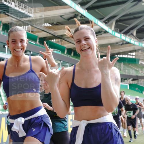 13.09.2026 - 21. swb-Marathon Bremen Michael Burmester http://msf.ph/oto/10455888 13.09.2026 13:11:06 Laufen im Stadion 164, 265, 373, 448, 581, 703, 843, 869, 984, 1113, 1180, 1435, 1738, 1849, 1851, 1855, 1867, 1894, 1936, 1952, 1967, 2202, 2232, 2248, 2268, 2281, 2284, 2299, 2330, 2333, 2339, 2342, 2353, 2375, 2426, 2432, 2443, 2530, 2531, 2553, 2573, 2589, 2594, 2654, 2659, 2669, 2682, 2714, 2717, 2784, 2785, 2804, 2819, 2822, 2836, 2907, 2920, 2932, 2976, 3026, 3027, 3063, 3079, 3082, 3086, 3089, 3122, 3159, 3174, 3207, 3208, 3291, 3328, 3349, 3352, 3370, 3409, 3410, 3470, 3549, 551 meine-sportfotos.de