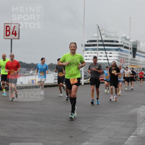 13.09.2026 - Kiel Lauf Andreas Tolksdorf http://msf.ph/oto/10455895 13.09.2026 11:56:20 Kiellinie 4, 02, 195, 3428, 3 meine-sportfotos.de