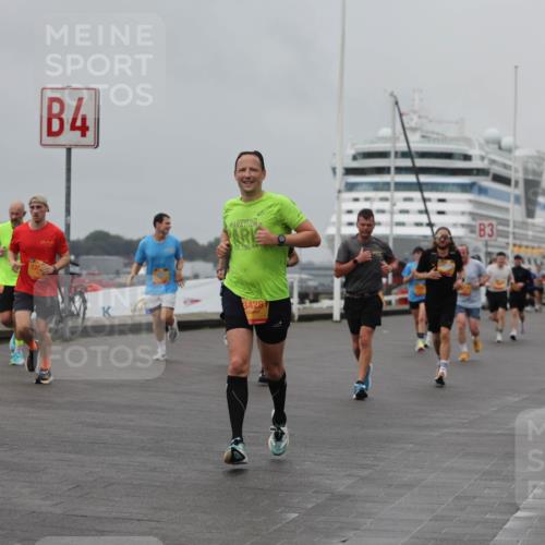 13.09.2026 - Kiel Lauf Andreas Tolksdorf http://msf.ph/oto/10455912 13.09.2026 11:56:20 Kiellinie 4, 8, 185, 3, 8428 meine-sportfotos.de