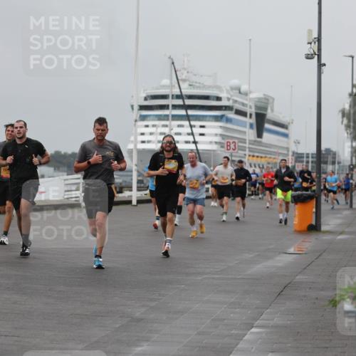 13.09.2026 - Kiel Lauf Andreas Tolksdorf http://msf.ph/oto/10455927 13.09.2026 11:56:22 Kiellinie 128, 4, 10, 3 meine-sportfotos.de