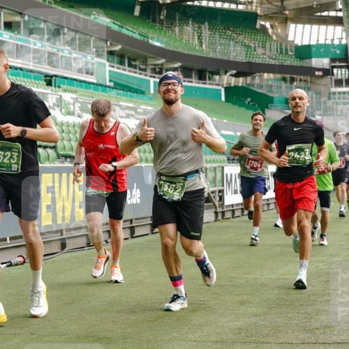 13.09.2026 - 21. swb-Marathon Bremen Michael Burmester http://msf.ph/oto/10455971 13.09.2026 12:53:17 Laufen im Stadion 102, 107, 145, 235, 313, 376, 472, 541, 560, 615, 616, 675, 683, 696, 740, 755, 792, 816, 827, 863, 982, 985, 987, 1033, 1056, 1076, 1207, 1232, 1252, 1297, 1419, 1433, 1445, 1468, 1492, 1528, 1542, 1551, 1646, 1664, 1704, 1707, 1814, 1955, 2007, 2008, 2043, 2055, 2203, 2280, 2350, 2362, 2401, 2422, 2454, 2480, 2498, 2499, 2623, 2701, 2767, 2820, 2847, 2858, 2882, 2971, 2997, 3085, 3149, 3236, 3336, 3362, 3413, 3448, 3566, 3830, 3899, 3988, 4283, 4475, 4573, 4605, 5152 meine-sportfotos.de