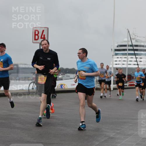 13.09.2026 - Kiel Lauf Andreas Tolksdorf http://msf.ph/oto/10456050 13.09.2026 11:56:40 Kiellinie 11436, 4, 6324, 3 meine-sportfotos.de
