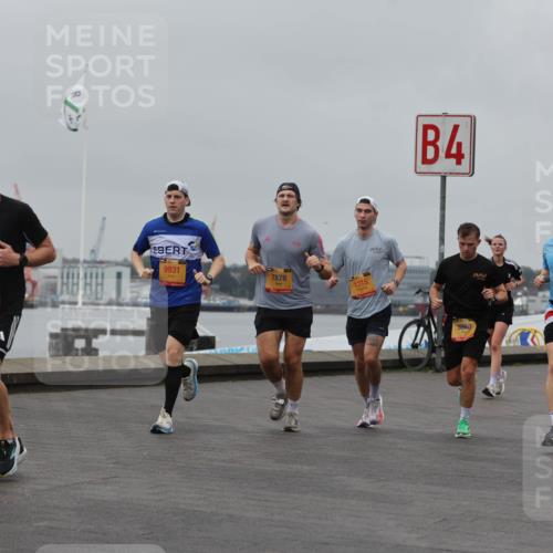 13.09.2026 - Kiel Lauf Andreas Tolksdorf http://msf.ph/oto/10456118 13.09.2026 11:56:45 Kiellinie 9931, 7878, 3193, 1315, 4, 3880, 375, 1068 meine-sportfotos.de