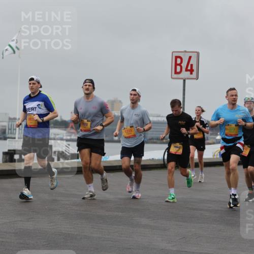 13.09.2026 - Kiel Lauf Andreas Tolksdorf http://msf.ph/oto/10456127 13.09.2026 11:56:45 Kiellinie 993, 7878, 1315, 4, 3880, 375 meine-sportfotos.de