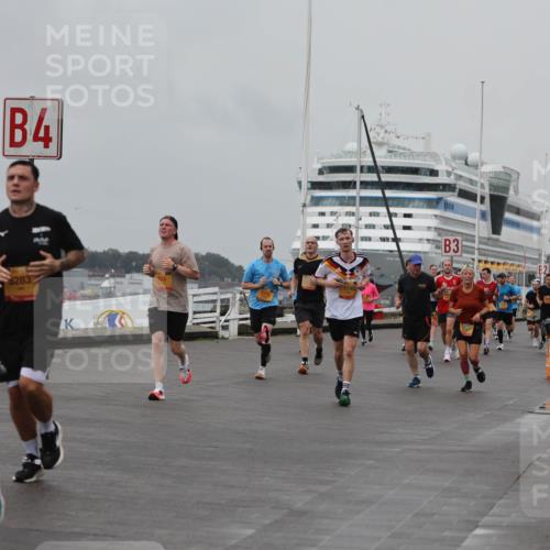 13.09.2026 - Kiel Lauf Andreas Tolksdorf http://msf.ph/oto/10456174 13.09.2026 11:56:49 Kiellinie 4, 283, 1145, 3 meine-sportfotos.de