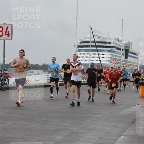 13.09.2026 - Kiel Lauf Andreas Tolksdorf http://msf.ph/oto/10456196 13.09.2026 11:56:50 Kiellinie 4, 324, 1145, 3 meine-sportfotos.de