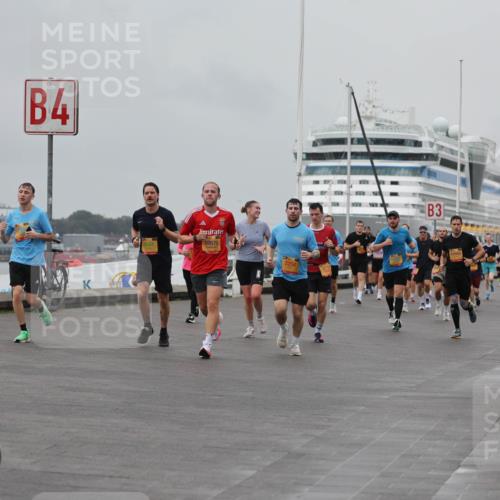 13.09.2026 - Kiel Lauf Andreas Tolksdorf http://msf.ph/oto/10456285 13.09.2026 11:56:56 Kiellinie 4, 10675, 2258, 3 meine-sportfotos.de