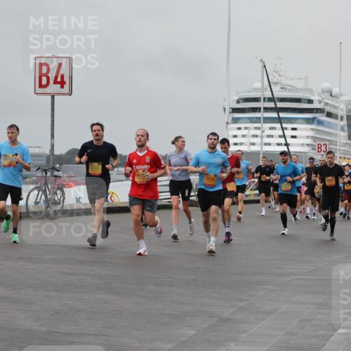 13.09.2026 - Kiel Lauf Andreas Tolksdorf http://msf.ph/oto/10456300 13.09.2026 11:56:56 Kiellinie 4, 10675, 2258, 3 meine-sportfotos.de