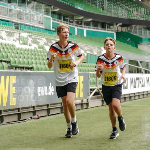 13.09.2026 - 21. swb-Marathon Bremen Michael Burmester http://msf.ph/oto/10456313 13.09.2026 10:33:08 Laufen im Stadion 10018, 10067, 10078, 10166, 10184, 10203, 10211, 10226, 10236, 10243, 10246, 10249, 10255, 10256, 10297, 10300, 10322, 10355, 10365, 10372, 10374, 10379, 10383, 10394, 10408, 10410, 10423, 10428, 10443, 10486, 10494, 10503, 10517, 10518, 10530, 10540, 10543, 10550, 10565, 10578, 10608, 10631, 10646, 10670, 10673, 10675, 10687, 10690, 10691, 10703, 10707, 10721, 10725, 10728, 10745, 10749, 10750, 10771, 10772, 10787, 10788, 10794, 10809 meine-sportfotos.de