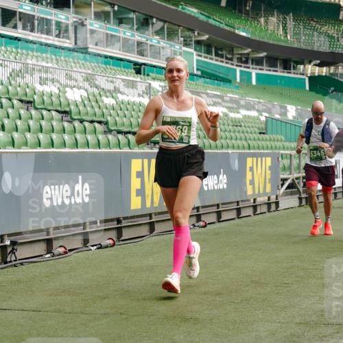 13.09.2026 - 21. swb-Marathon Bremen Michael Burmester http://msf.ph/oto/10456316 13.09.2026 12:53:26 Laufen im Stadion 102, 107, 145, 313, 376, 385, 472, 481, 541, 560, 615, 616, 675, 683, 696, 740, 755, 792, 816, 827, 982, 985, 987, 1033, 1056, 1076, 1207, 1232, 1252, 1297, 1419, 1433, 1445, 1468, 1492, 1528, 1542, 1551, 1631, 1646, 1664, 1704, 1707, 1814, 1955, 2007, 2008, 2043, 2055, 2203, 2280, 2350, 2362, 2401, 2422, 2454, 2480, 2498, 2499, 2623, 2701, 2767, 2820, 2824, 2858, 2882, 2913, 2971, 2997, 3054, 3085, 3149, 3236, 3336, 3362, 3413, 3448, 3830, 3899, 3988, 4283, 4475, 4605 meine-sportfotos.de