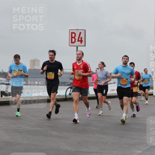 13.09.2026 - Kiel Lauf Andreas Tolksdorf http://msf.ph/oto/10456321 13.09.2026 11:56:58 Kiellinie 2504, 4, 10, 2258, 7771, 10985 meine-sportfotos.de