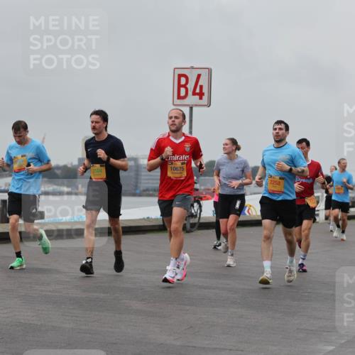 13.09.2026 - Kiel Lauf Andreas Tolksdorf http://msf.ph/oto/10456332 13.09.2026 11:56:58 Kiellinie 4, 2504, 10675, 2258, 10985 meine-sportfotos.de