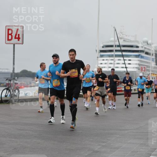 13.09.2026 - Kiel Lauf Andreas Tolksdorf http://msf.ph/oto/10456351 13.09.2026 11:57:00 Kiellinie 139, 7771, 4, 0985, 3 meine-sportfotos.de