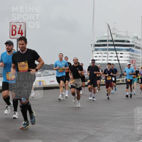 13.09.2026 - Kiel Lauf Andreas Tolksdorf http://msf.ph/oto/10456380 13.09.2026 11:57:02 Kiellinie 4, 10985, 083, 6502, 3 meine-sportfotos.de