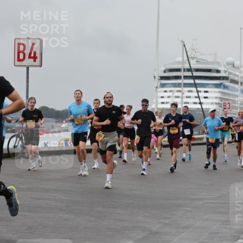 13.09.2026 - Kiel Lauf Andreas Tolksdorf http://msf.ph/oto/10456392 13.09.2026 11:57:02 Kiellinie 10985, 4, 2083, 114, 3 meine-sportfotos.de