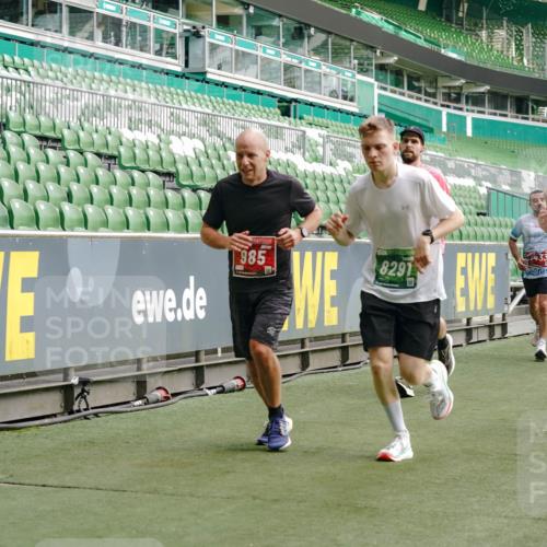 13.09.2026 - 21. swb-Marathon Bremen Michael Burmester http://msf.ph/oto/10456442 13.09.2026 12:53:31 Laufen im Stadion 102, 107, 145, 189, 313, 376, 385, 472, 481, 541, 560, 615, 616, 666, 675, 683, 696, 740, 755, 792, 816, 827, 982, 985, 987, 1033, 1056, 1076, 1207, 1232, 1252, 1297, 1419, 1433, 1445, 1468, 1528, 1542, 1551, 1631, 1646, 1658, 1664, 1704, 1707, 1814, 2007, 2043, 2055, 2203, 2280, 2350, 2362, 2401, 2422, 2454, 2480, 2498, 2499, 2623, 2701, 2767, 2820, 2824, 2858, 2882, 2913, 2962, 2971, 2997, 3054, 3085, 3149, 3236, 3336, 3362, 3413, 3448, 3830, 3988, 4283, 4475, 4605 meine-sportfotos.de