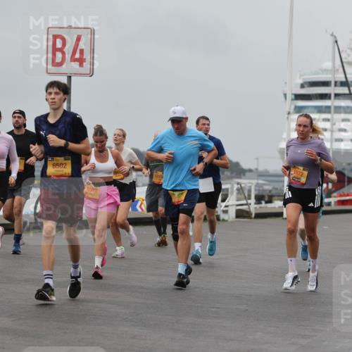 13.09.2026 - Kiel Lauf Andreas Tolksdorf http://msf.ph/oto/10456449 13.09.2026 11:57:07 Kiellinie 4, 6502, 178, 12518, 1972, 3 meine-sportfotos.de