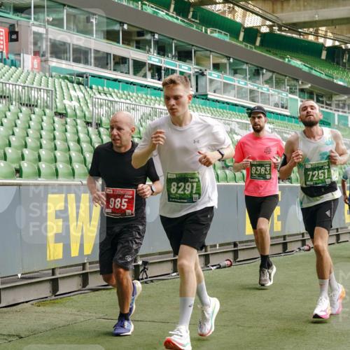 13.09.2026 - 21. swb-Marathon Bremen Michael Burmester http://msf.ph/oto/10456484 13.09.2026 12:53:32 Laufen im Stadion 102, 107, 145, 189, 313, 376, 385, 472, 481, 541, 560, 615, 616, 666, 675, 683, 696, 740, 755, 792, 816, 827, 982, 985, 987, 1033, 1056, 1076, 1207, 1232, 1252, 1297, 1419, 1433, 1445, 1468, 1528, 1542, 1551, 1631, 1646, 1658, 1664, 1704, 1707, 1814, 2007, 2043, 2055, 2203, 2280, 2350, 2362, 2401, 2422, 2454, 2480, 2498, 2499, 2623, 2701, 2767, 2820, 2824, 2858, 2882, 2913, 2962, 2971, 2997, 3054, 3085, 3149, 3236, 3336, 3362, 3413, 3448, 3830, 3988, 4283, 4475, 4605 meine-sportfotos.de