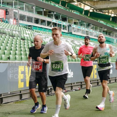 13.09.2026 - 21. swb-Marathon Bremen Michael Burmester http://msf.ph/oto/10456498 13.09.2026 12:53:32 Laufen im Stadion 102, 107, 145, 189, 313, 376, 385, 472, 481, 541, 560, 615, 616, 666, 675, 683, 696, 740, 755, 792, 816, 827, 982, 985, 987, 1033, 1056, 1076, 1207, 1232, 1252, 1297, 1419, 1433, 1445, 1468, 1528, 1542, 1551, 1631, 1646, 1658, 1664, 1704, 1707, 1814, 2007, 2043, 2055, 2203, 2280, 2350, 2362, 2401, 2422, 2454, 2480, 2498, 2499, 2623, 2701, 2767, 2820, 2824, 2858, 2882, 2913, 2962, 2971, 2997, 3054, 3085, 3149, 3236, 3336, 3362, 3413, 3448, 3830, 3988, 4283, 4475, 4605 meine-sportfotos.de
