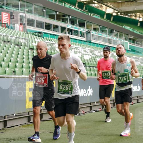 13.09.2026 - 21. swb-Marathon Bremen Michael Burmester http://msf.ph/oto/10456509 13.09.2026 12:53:32 Laufen im Stadion 102, 107, 145, 189, 313, 376, 385, 472, 481, 541, 560, 615, 616, 666, 675, 683, 696, 740, 755, 792, 816, 827, 982, 985, 987, 1033, 1056, 1076, 1207, 1232, 1252, 1297, 1419, 1433, 1445, 1468, 1528, 1542, 1551, 1631, 1646, 1658, 1664, 1704, 1707, 1814, 2007, 2043, 2055, 2203, 2280, 2350, 2362, 2401, 2422, 2454, 2480, 2498, 2499, 2623, 2701, 2767, 2820, 2824, 2858, 2882, 2913, 2962, 2971, 2997, 3054, 3085, 3149, 3236, 3336, 3362, 3413, 3448, 3830, 3988, 4283, 4475, 4605 meine-sportfotos.de