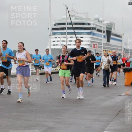 13.09.2026 - Kiel Lauf Andreas Tolksdorf http://msf.ph/oto/10456533 13.09.2026 11:57:23 Kiellinie 4, 8698, 3171, 2866, 3 meine-sportfotos.de