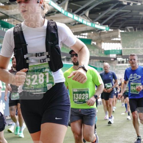 13.09.2026 - 21. swb-Marathon Bremen Michael Burmester http://msf.ph/oto/10456568 13.09.2026 13:11:19 Laufen im Stadion 265, 373, 581, 703, 843, 869, 984, 1113, 1180, 1226, 1435, 1738, 1849, 1851, 1855, 1867, 1894, 1936, 1952, 1967, 2202, 2248, 2268, 2281, 2284, 2299, 2330, 2333, 2339, 2342, 2353, 2375, 2377, 2426, 2432, 2443, 2530, 2531, 2553, 2589, 2654, 2659, 2669, 2673, 2682, 2714, 2784, 2785, 2804, 2819, 2822, 2836, 2850, 2907, 2920, 2932, 2976, 3026, 3027, 3063, 3079, 3082, 3086, 3089, 3122, 3159, 3174, 3207, 3208, 3308, 3328, 3349, 3352, 3370, 3409, 3410, 3470, 3549, 551 meine-sportfotos.de