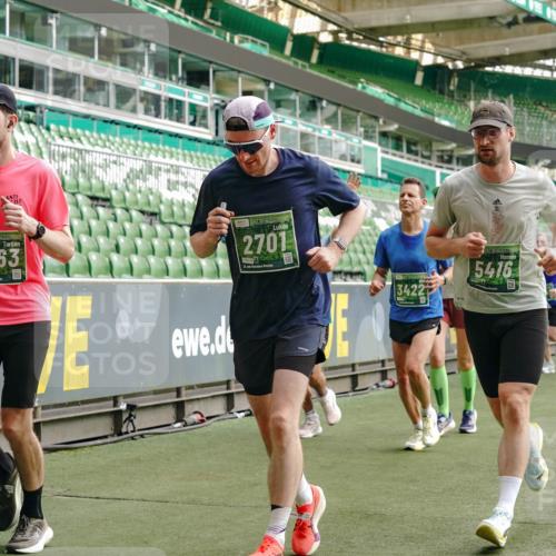 13.09.2026 - 21. swb-Marathon Bremen Michael Burmester http://msf.ph/oto/10456570 13.09.2026 12:53:34 Laufen im Stadion 102, 107, 145, 189, 313, 376, 385, 472, 481, 541, 560, 615, 616, 666, 675, 683, 696, 740, 755, 792, 816, 827, 982, 985, 987, 1033, 1056, 1076, 1207, 1232, 1252, 1297, 1419, 1433, 1445, 1468, 1528, 1542, 1551, 1631, 1646, 1658, 1664, 1704, 1707, 1814, 2007, 2043, 2055, 2203, 2280, 2350, 2362, 2401, 2422, 2454, 2480, 2498, 2499, 2623, 2701, 2767, 2820, 2824, 2858, 2882, 2913, 2962, 2971, 2997, 3054, 3085, 3149, 3236, 3336, 3357, 3362, 3413, 3448, 3830, 3988, 4283, 4475, 4605 meine-sportfotos.de